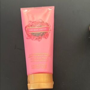 Victoria's Secret Secret Crush Hand and Body Cream - Pink